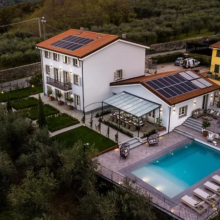 Asti: Where Luxury Meets Limitless View Villa *