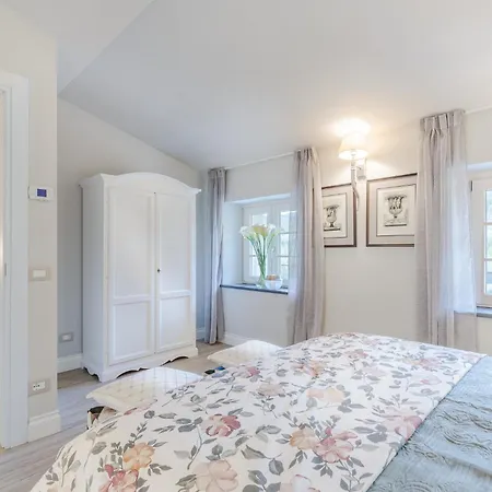 Villa Asti: Where Luxury Meets Limitless View *